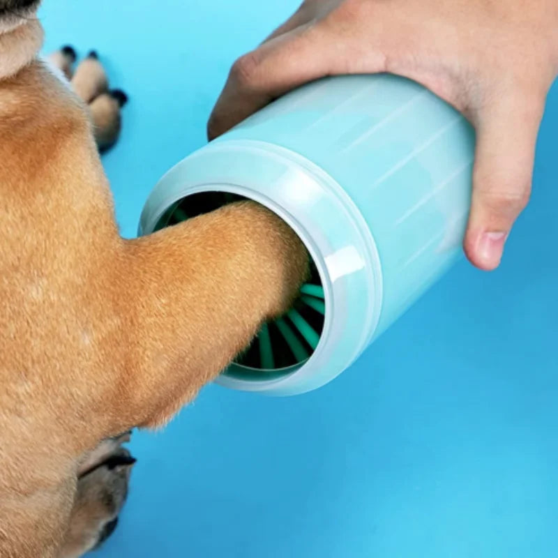 Portable Dog Paw Cleaner – Soft Silicone Foot Washer with Cleaning Brush for Mud, Dirt & Outdoor Paw Care