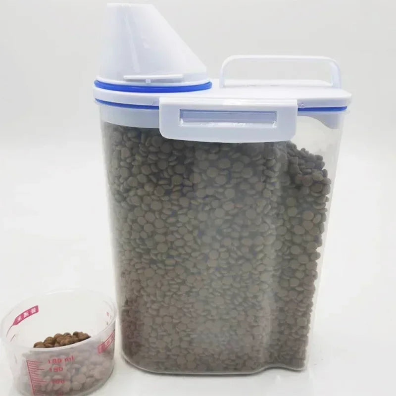 1 Contenedor Hermético para Alimentos de Mascotas, 1.5kg/2kg con Taza, Tarro Sellado de Plástico para Alimentos Secos para Perros y Gatos, Incluye Cuchara Medidora