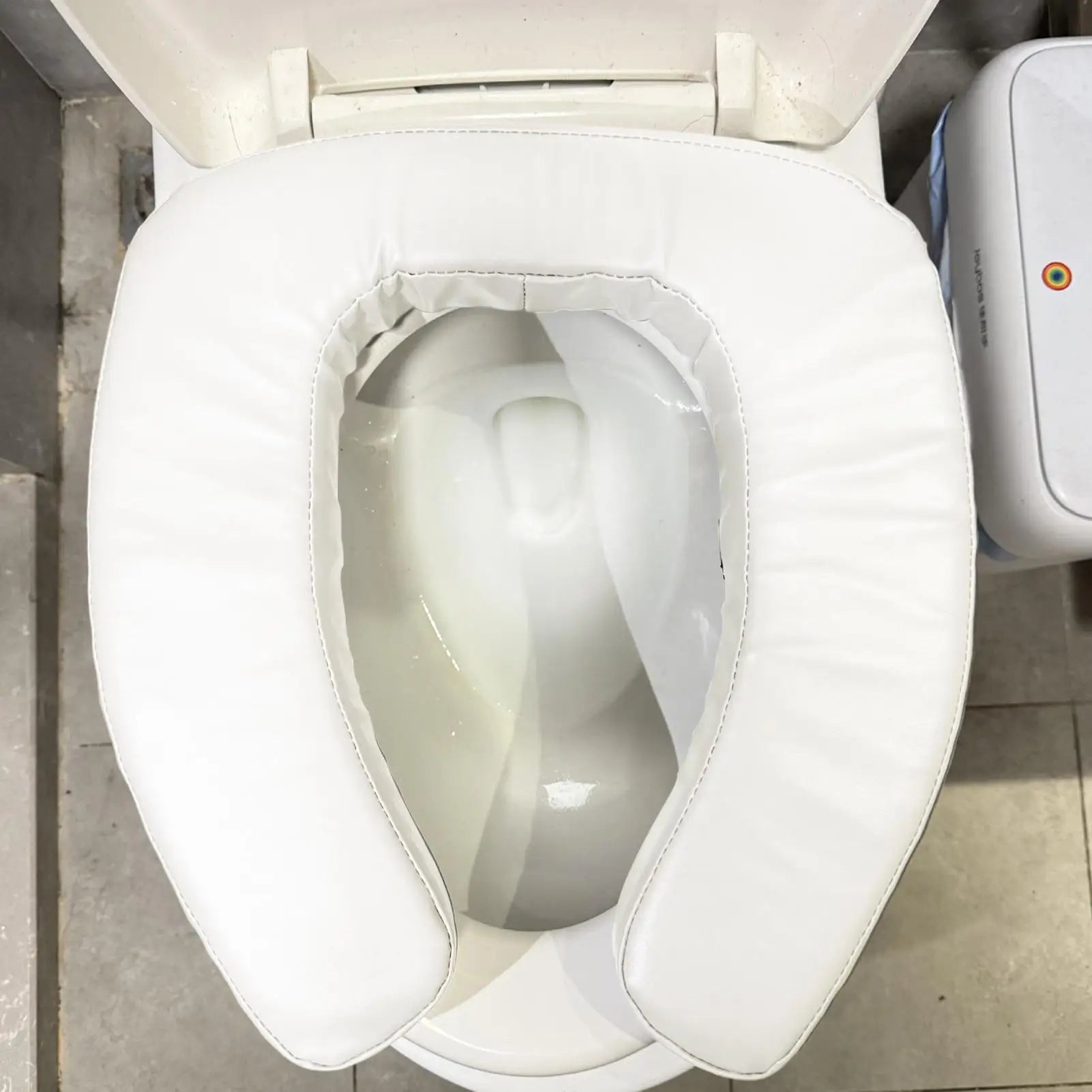 Elevadores de inodoro para personas mayores, asiento acolchado portátil, antideslizante e impermeable, elevador de inodoro asistencial para ancianos, personas con discapacidad, embarazadas, hogar y viajes